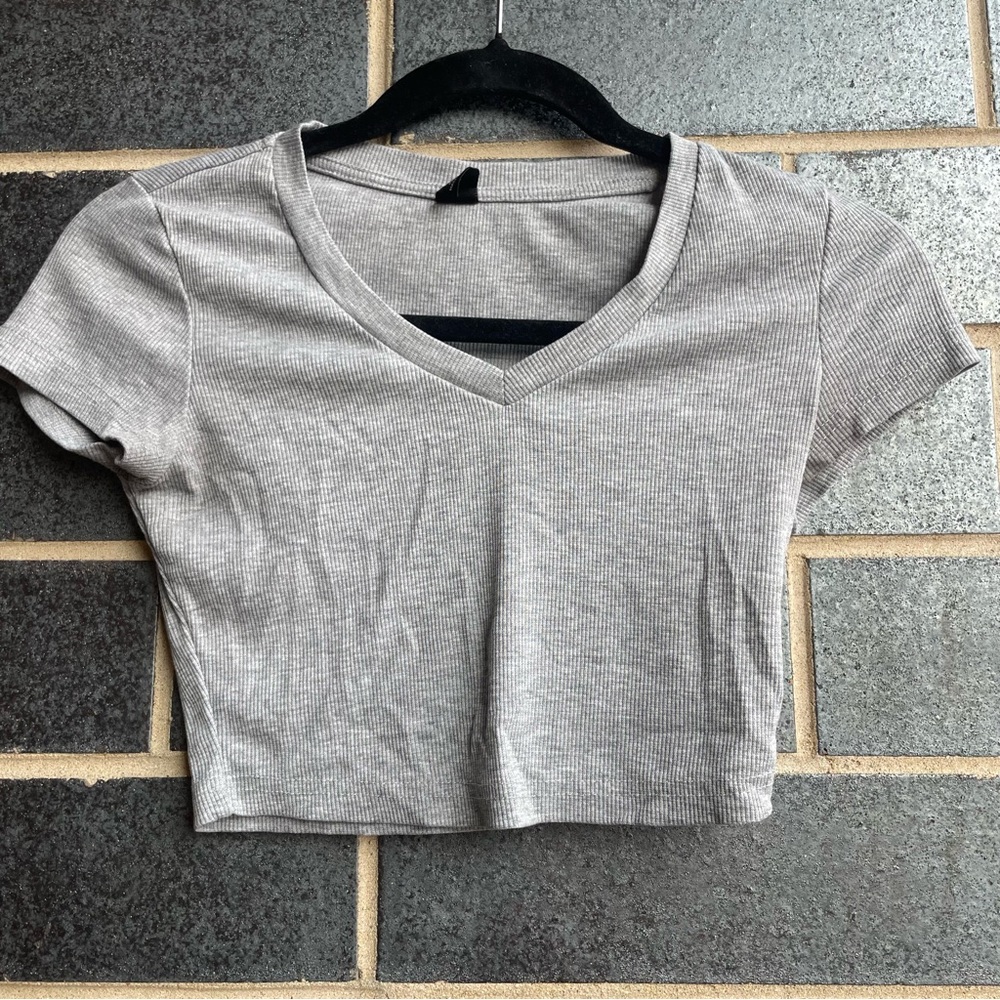 SHEIN Gray Fitted Crop T-Shirt